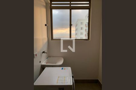 Sala/Cozinha de apartamento à venda com 2 quartos, 58m² em Vila Ivone, São Paulo