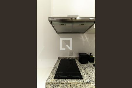 Cozinha de kitnet/studio para alugar com 1 quarto, 27m² em República, São Paulo