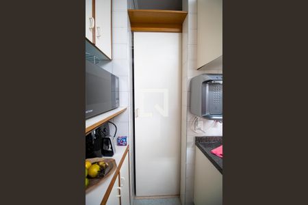 Apartamento para alugar com 120m², 4 quartos e 2 vagas Apartamento para alugar com 120m², 4 quartos e 2 vagasDespensa