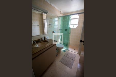 Apartamento para alugar com 120m², 4 quartos e 2 vagas Apartamento para alugar com 120m², 4 quartos e 2 vagasBanheiro do Quarto 1 e 2