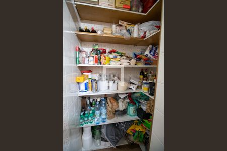 Apartamento para alugar com 120m², 4 quartos e 2 vagas Apartamento para alugar com 120m², 4 quartos e 2 vagasDespensa