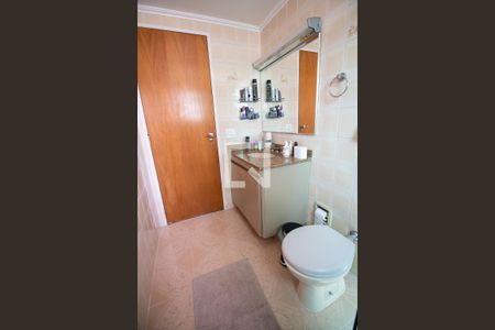 Apartamento para alugar com 120m², 4 quartos e 2 vagas Apartamento para alugar com 120m², 4 quartos e 2 vagasBanheiro do Quarto 1 e 2