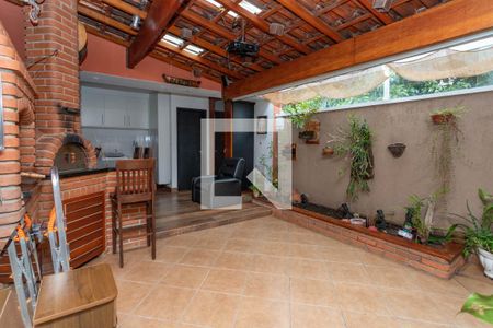 Casa à venda com 322m², 3 quartos e 2 vagasÁrea de lazer - churrasqueira 