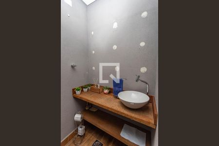 Casa à venda com 322m², 3 quartos e 2 vagasLavabo 2 