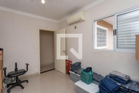 Casa à venda com 322m², 3 quartos e 2 vagasQuarto 2 