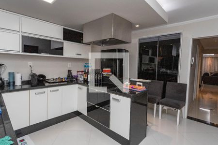 Casa à venda com 322m², 3 quartos e 2 vagasCozinha 