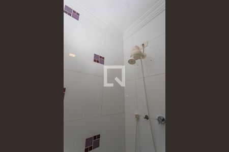 Casa à venda com 322m², 3 quartos e 2 vagasBanheiro social 