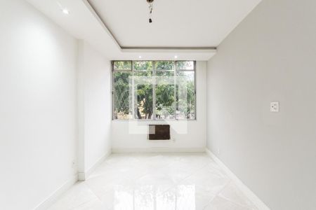 Apartamento à venda com 200m², 3 quartos e 2 vagasSuíte 2