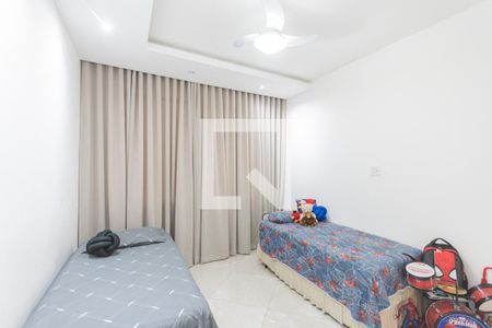 Apartamento à venda com 200m², 3 quartos e 2 vagasQuarto