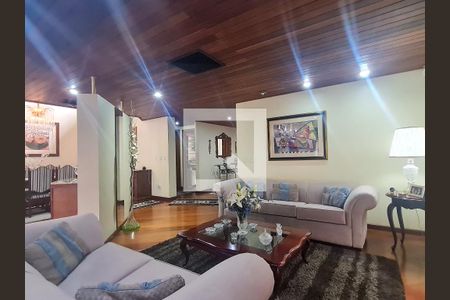Sala de estar de casa à venda com 4 quartos, 352m² em Petrópolis, Porto Alegre