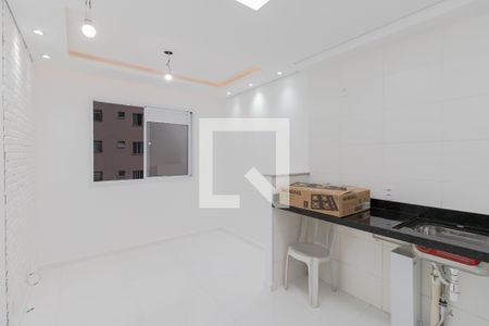 cozinha/sala  de apartamento à venda com 2 quartos, 34m² em Parque Fongaro, São Paulo