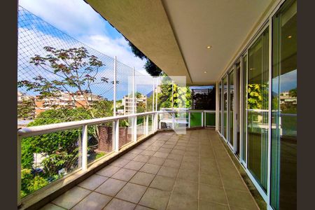 Varanda de casa à venda com 4 quartos, 484m² em Jardim Botânico, Rio de Janeiro