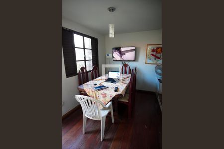 Casa à venda com 300m², 7 quartos e 5 vagasSala casa 4