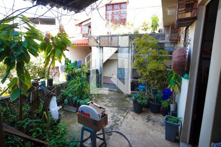 Casa à venda com 300m², 7 quartos e 5 vagasQuintal casa 4