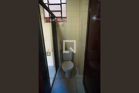 Casa à venda com 300m², 7 quartos e 5 vagasBanheiro casa 3