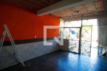 Casa à venda com 300m², 7 quartos e 5 vagasVarando casa 3