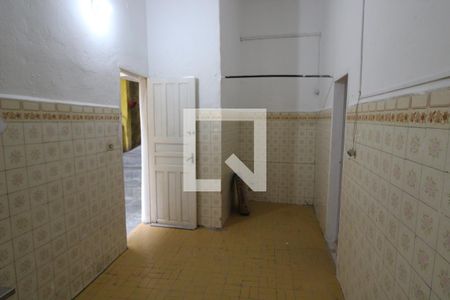 Cozinha de casa para alugar com 1 quarto, 55m² em Vila Maria Alta, São Paulo