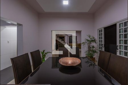 Casa à venda com 390m², 4 quartos e 4 vagasSala de jantar
