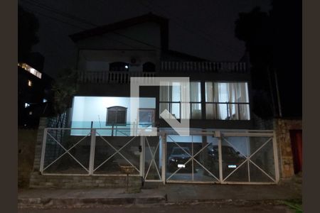 Casa à venda com 390m², 4 quartos e 4 vagasVaranda