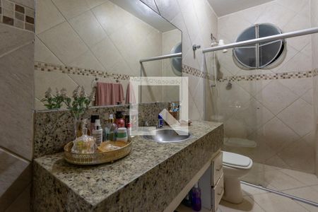 Casa à venda com 390m², 4 quartos e 4 vagasBanheiro social 2