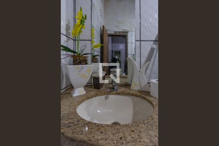 Casa à venda com 390m², 4 quartos e 4 vagasBanheiro de serviço