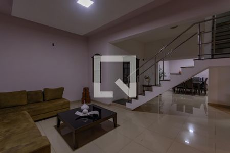 Sala de casa para alugar com 4 quartos, 390m² em Santa Amelia, Belo Horizonte