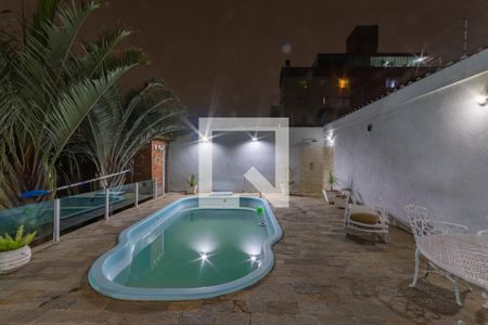 Casa à venda com 390m², 4 quartos e 4 vagasPiscina - Área Gourmet