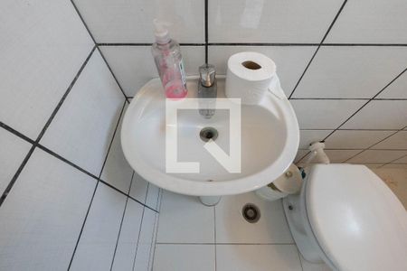 Casa à venda com 300m², 4 quartos e 2 vagas Casa à venda com 300m², 4 quartos e 2 vagasBanheiro de serviço