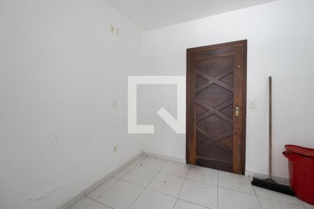 Casa à venda com 300m², 4 quartos e 2 vagas Casa à venda com 300m², 4 quartos e 2 vagasQuarto de Serviço