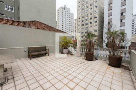 Casa à venda com 300m², 4 quartos e 2 vagas Casa à venda com 300m², 4 quartos e 2 vagasÁrea comum
