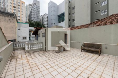Casa à venda com 300m², 4 quartos e 2 vagas Casa à venda com 300m², 4 quartos e 2 vagasÁrea comum