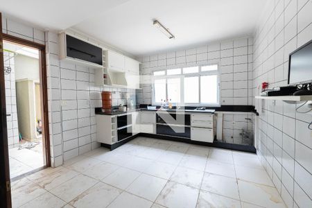 Casa à venda com 300m², 4 quartos e 2 vagas Casa à venda com 300m², 4 quartos e 2 vagasCozinha