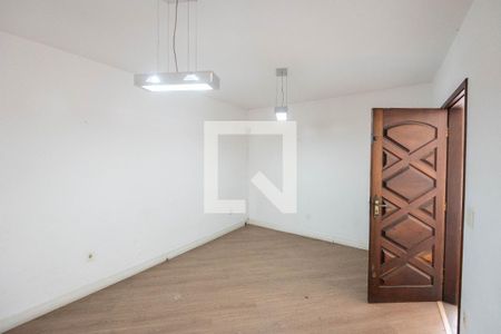 Casa à venda com 300m², 4 quartos e 2 vagas Casa à venda com 300m², 4 quartos e 2 vagasSala de Jantar