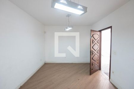Casa à venda com 300m², 4 quartos e 2 vagas Casa à venda com 300m², 4 quartos e 2 vagasSala de Jantar