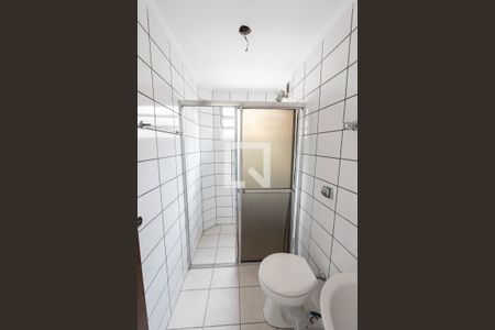 Casa à venda com 300m², 4 quartos e 2 vagas Casa à venda com 300m², 4 quartos e 2 vagasBanheiro 2