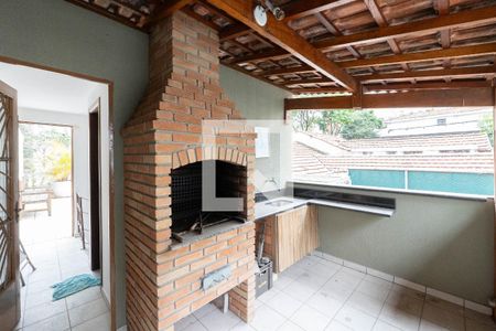 Casa à venda com 300m², 4 quartos e 2 vagas Casa à venda com 300m², 4 quartos e 2 vagasÁrea comum - Churrasqueira