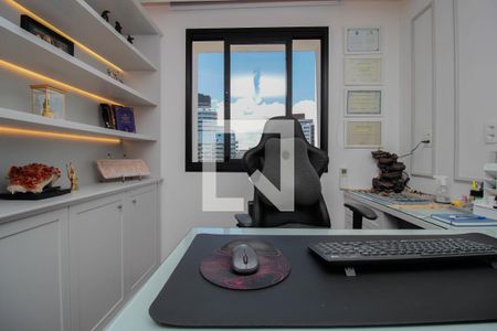 Apartamento à venda com 138m², 2 quartos e 1 vagaSuíte 1