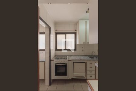 Apartamento à venda com 84m², 3 quartos e 2 vagasCozinha