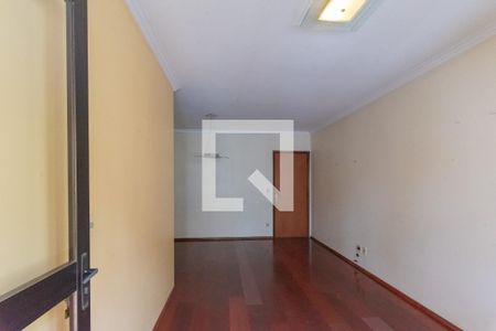 Sala de apartamento à venda com 3 quartos, 84m² em Vila Itapura, Campinas