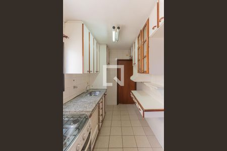 Apartamento à venda com 84m², 3 quartos e 2 vagasCozinha