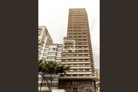 Apartamento para alugar com 160m², 3 quartos e sem vagaFachada