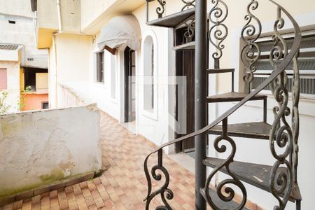 Casa à venda com 200m², 3 quartos e 3 vagasSacada e Área de Serviço 