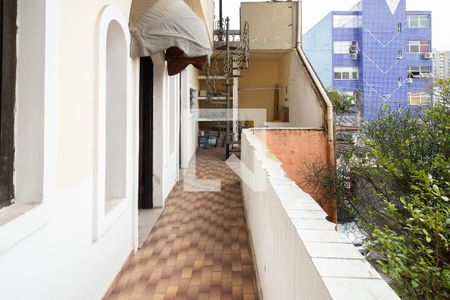 Sacada e Área de Serviço  de casa à venda com 3 quartos, 200m² em Jardim do Mar, São Bernardo do Campo
