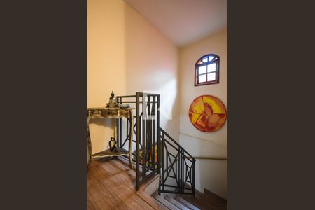 Escada de casa à venda com 3 quartos, 150m² em Cidade Intercap, Taboão da Serra