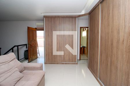 Casa à venda com 330m², 6 quartos e 4 vagas Casa à venda com 330m², 6 quartos e 4 vagasQuarto 4