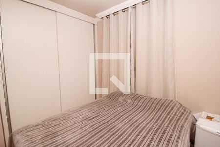 Casa à venda com 330m², 6 quartos e 4 vagas Casa à venda com 330m², 6 quartos e 4 vagasQuarto 2