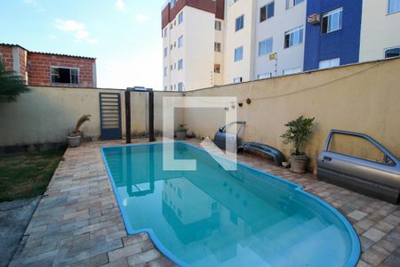 Casa à venda com 330m², 6 quartos e 4 vagas Casa à venda com 330m², 6 quartos e 4 vagasPiscina