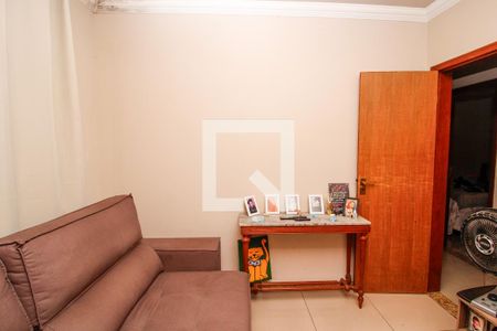 Casa à venda com 330m², 6 quartos e 4 vagas Casa à venda com 330m², 6 quartos e 4 vagasQuarto 1