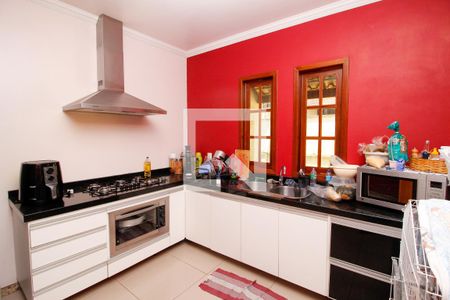 Casa à venda com 330m², 6 quartos e 4 vagas Casa à venda com 330m², 6 quartos e 4 vagasCozinha