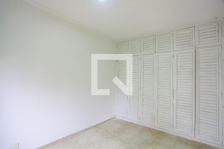 Apartamento à venda com 316m², 4 quartos e 4 vagas Apartamento à venda com 316m², 4 quartos e 4 vagasQuarto 1